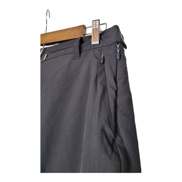 Kyodanbgolf Black Skort with Zipper Pockets Suze Medium - Picture 5 of 10